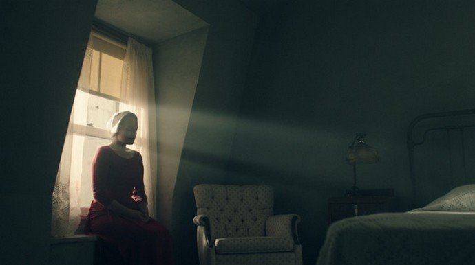 Elisabeth Moss Intends to Survive in First Teaser for Hulu's 'Handmaid's Tale'