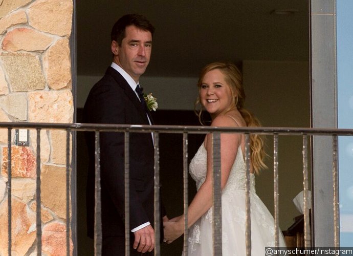 Amy Schumer Reveals X-Rated Part of Her Wedding Vows: 'I'll Keep Going Down on You'
