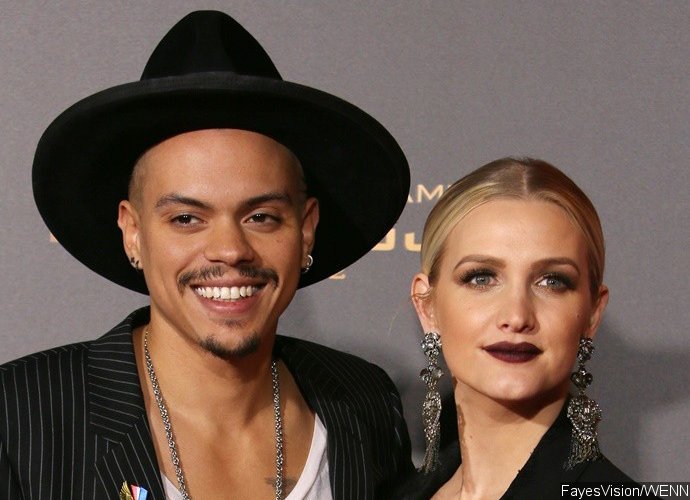 Ashlee Simpson and Evan Ross Get Lovey-Dovey on Instagram Despite Marriage Trouble Rumors