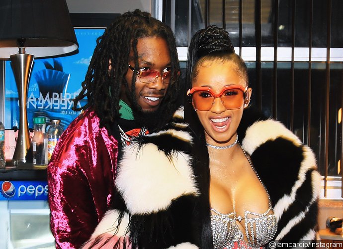 Cardi B Is Engaged to Migos' Offset. Watch How He Proposes to Her Onstage!