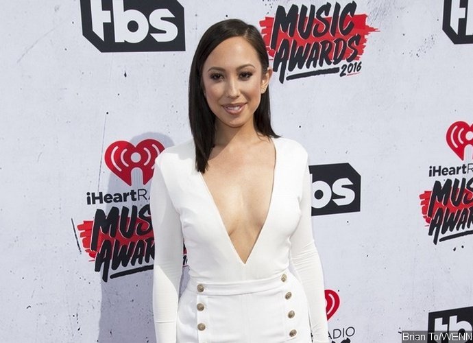 Cheryl Burke Apologizes for 'Slit My Wrists' Comment in Ian Ziering Diss