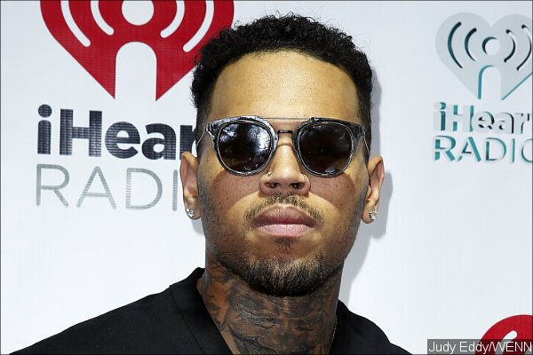 Chris Brown's Rep Denies Singer Blew Pot Smoke at Flight Attendant on Private Jet