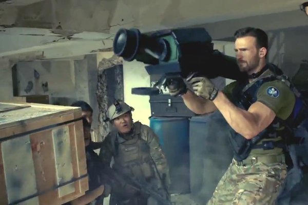 Chris Evans Saves a Group of Soldiers in 'Call of Duty Online' Trailer