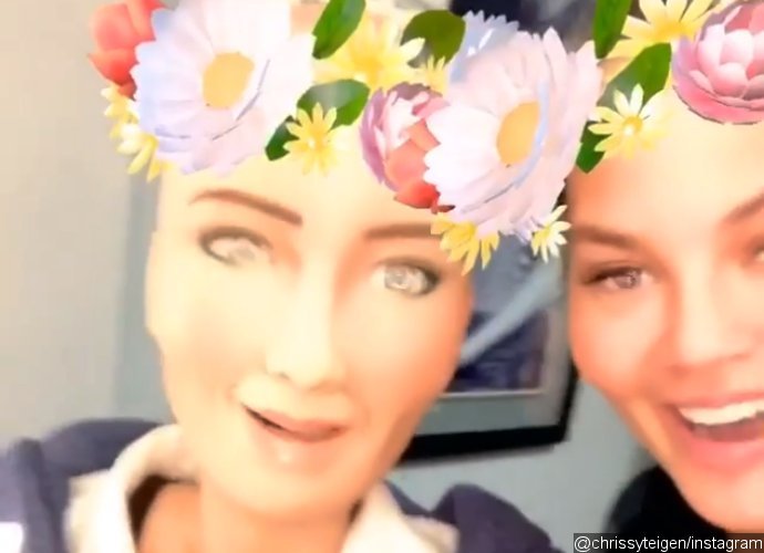 'Guys, I'm Freaking Out!' Chrissy Teigen Finally Meets Sophia the Robot After They Became 'Friends'