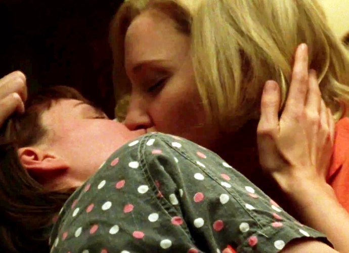Delta Airlines Blasted for Omitting Same-Sex Kissing Scenes From 'Carol'
