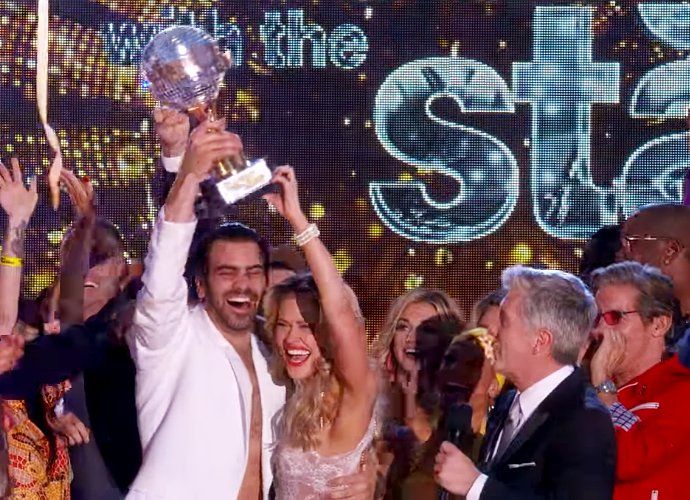 'Dancing with the Stars' Finale: Who Wins the Mirror Ball Trophy?