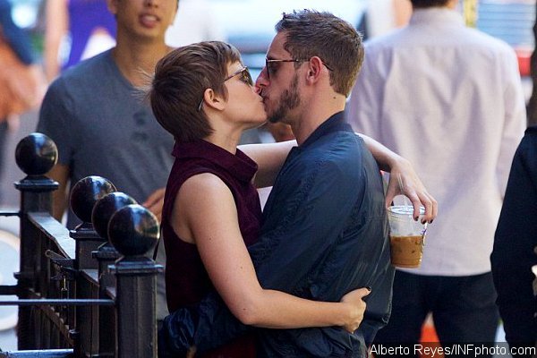Kate Mara and Jamie Bell Caught Kissing in New York