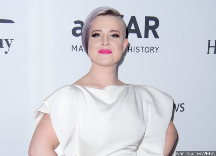 Kelly Osbourne Pees Herself After Denied Entry to Starbucks
