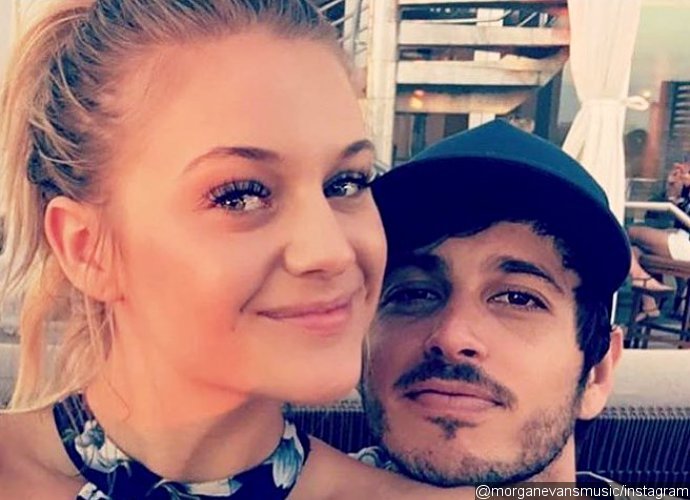 Kelsea Ballerini Marries Morgan Evans in Mexico. See First Wedding Picture!