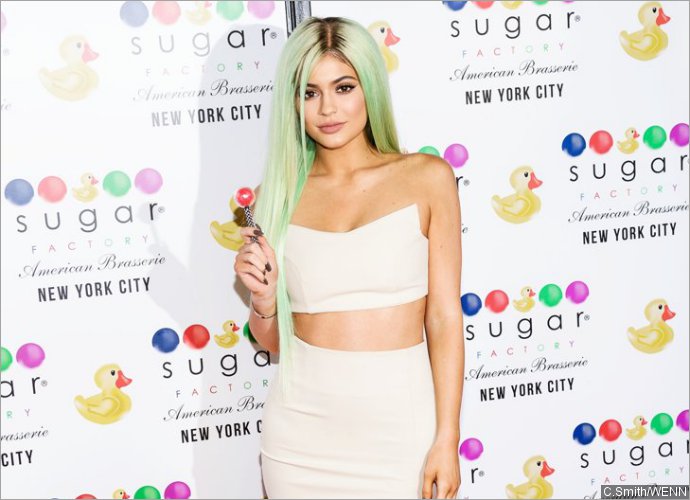Kylie Jenner Wants Her Big Lips to Look Small Again