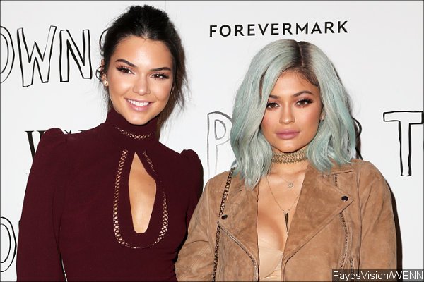 Kylie Jenner Wears Racy Outfit With Sister Kendall Jenner at 'Paper Towns' L.A. Screening