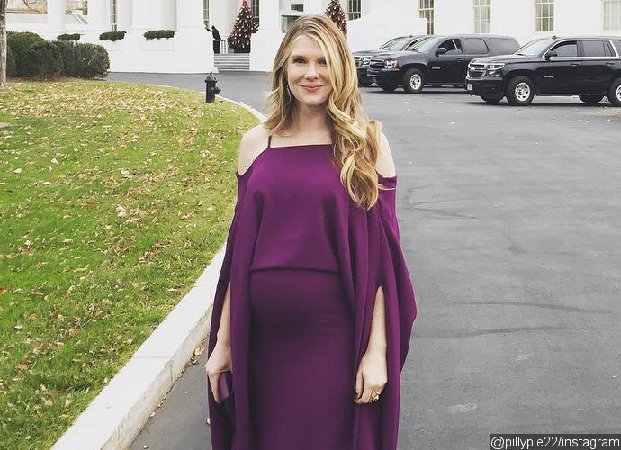 Lily Rabe Is Pregnant, Shows Off Her Baby Bump
