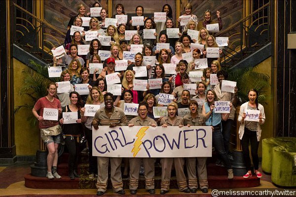 Melissa McCarthy Shows Off 'Girl Power' in 'Ghostbusters' Set Photo