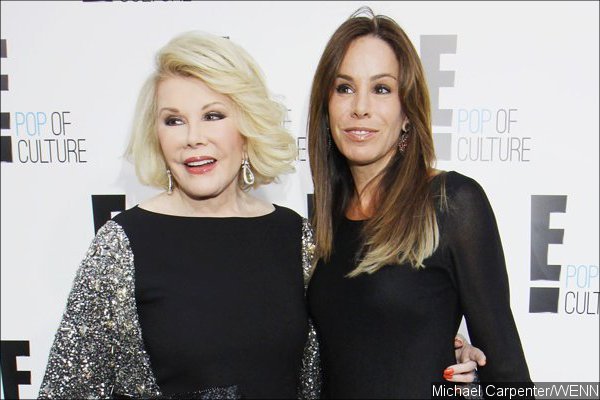Melissa Rivers Sues Clinic Where Joan Rivers Stopped Breathing