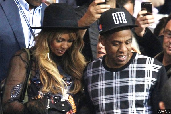 Presidential Hopeful Mike Huckabee Calls Jay-Z Beyonce's Pimp