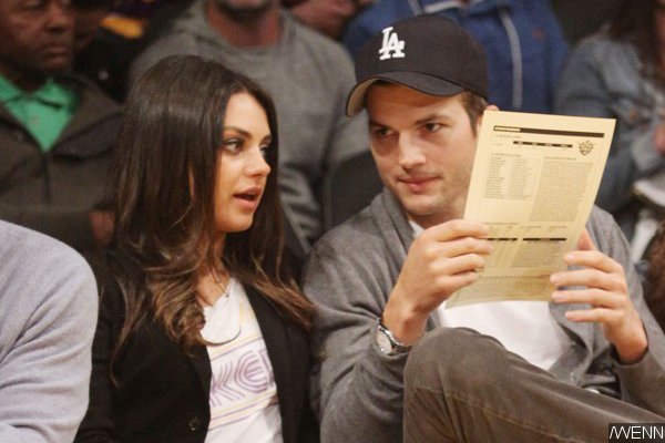 Mila Kunis and Ashton Kutcher Dance and Cuddle at Stagecoach Country Music Festival