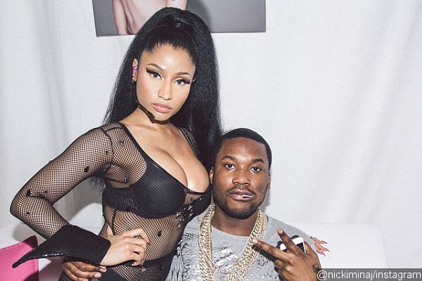 Video: Nicki Minaj Brings Out Boyfriend Meek Mill Onstage at Paris Concert