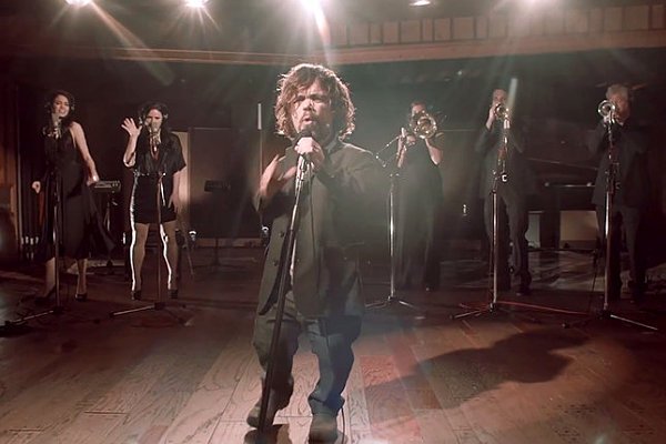Peter Dinklage Mocks 'Game of Thrones' Dead Characters in Preview of NBC Red Nose Day Special