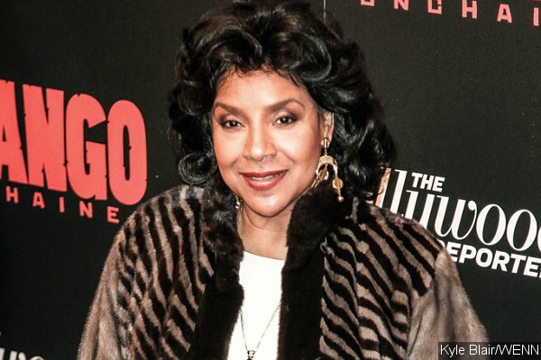 Bill Cosby's On-Screen Wife Phylicia Rashad Defends the Comedian