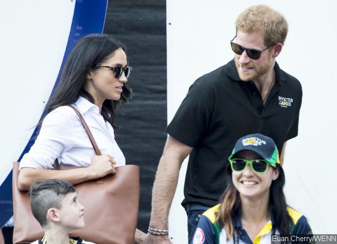 Prince Harry and GF Meghan Markle Pack on PDA at Invictus Games' Closing Ceremonies