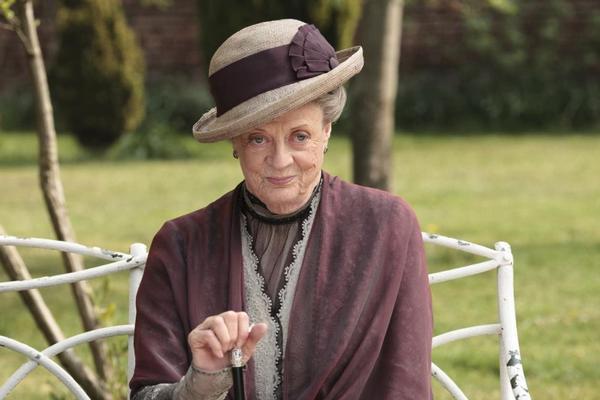 Rep Denies Maggie Smith Leaving 'Downton Abbey'