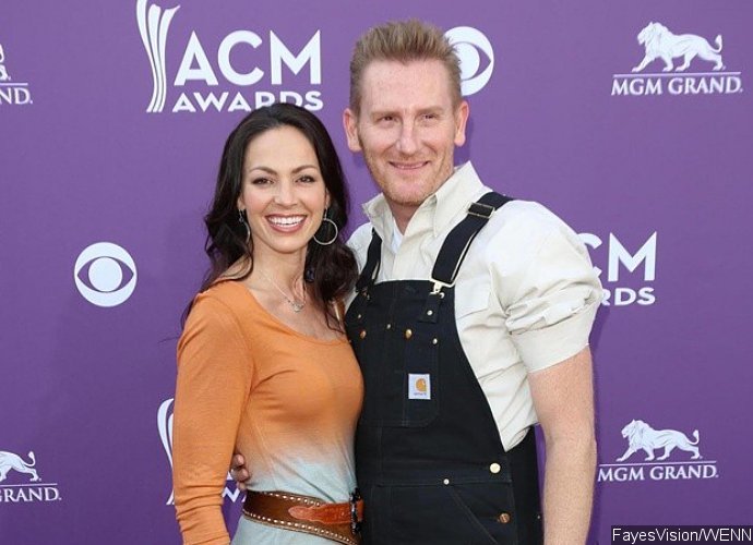 Rory Feek Opens Up About Being Single Father as He Pays Tribute to Late Wife Joey on Mother's Day