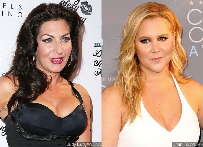 Tammy Pescatelli Apologizes for Accusing Amy Schumer of Stealing Jokes