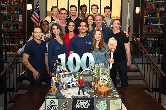 'Teen Wolf' Cast Celebrates Filming 100th and Final Episode in Set Photos