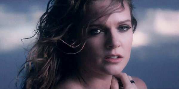 Tove Lo Goes Naked in 'Timebomb' Video, Unveils Dates for Fall Tour