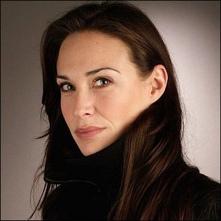Claire Forlani Profile Photo