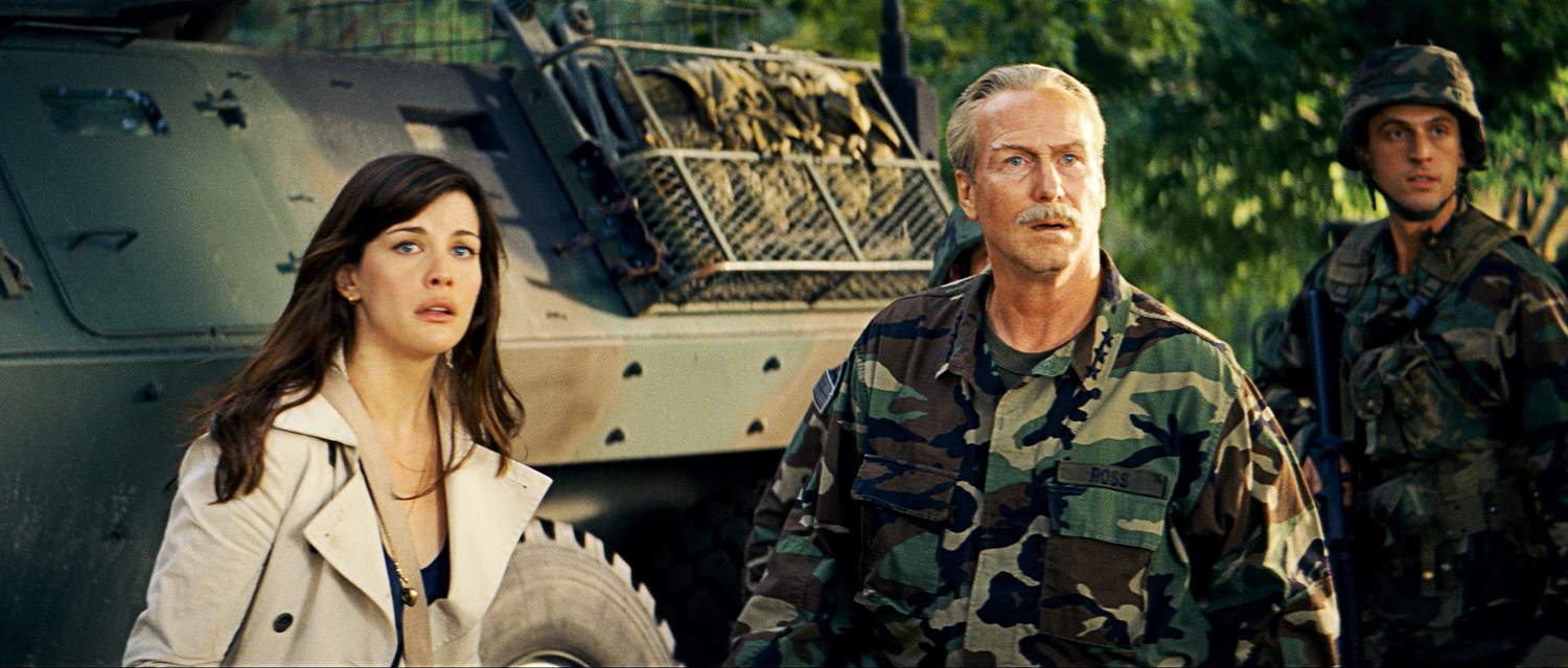 Liv Tyler as Betty Ross and William Hurt as Gen. Thaddeus Ross in Universal Pictures' The Incredible Hulk (2008)