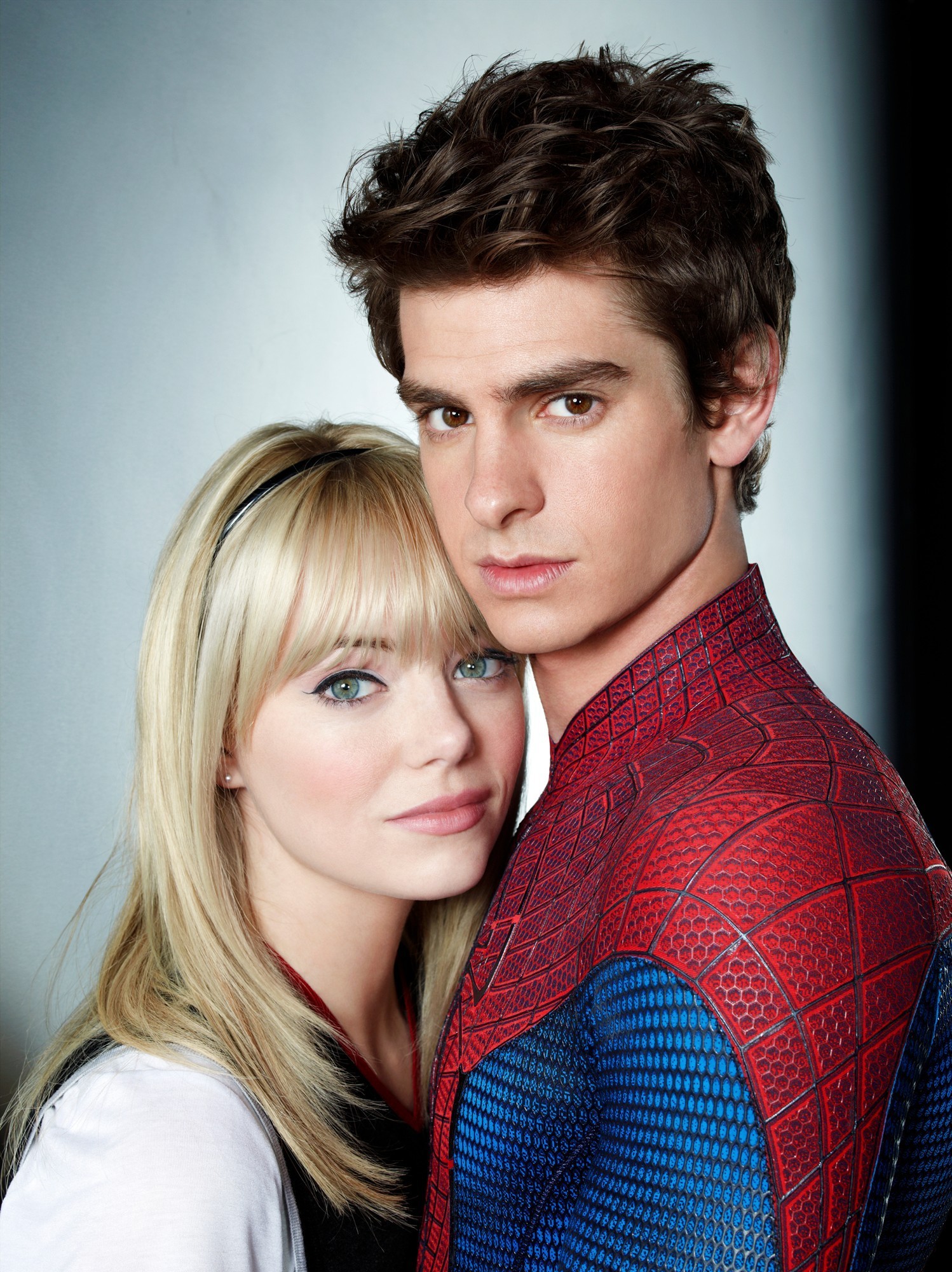 Emma Stone stars as Gwen Stacy and Andrew Garfield stars as Peter Parker/Spider-Man in Columbia Pictures' The Amazing Spider-Man (2012)