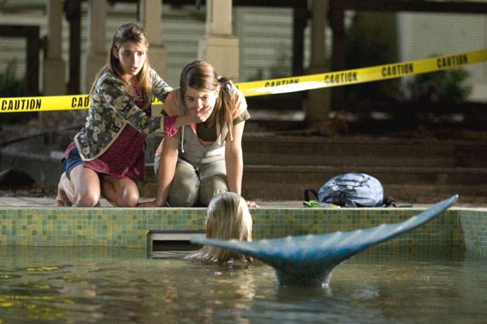 Emma Roberts and JoJo in The 20th Century Fox's Aquamarine (2006)