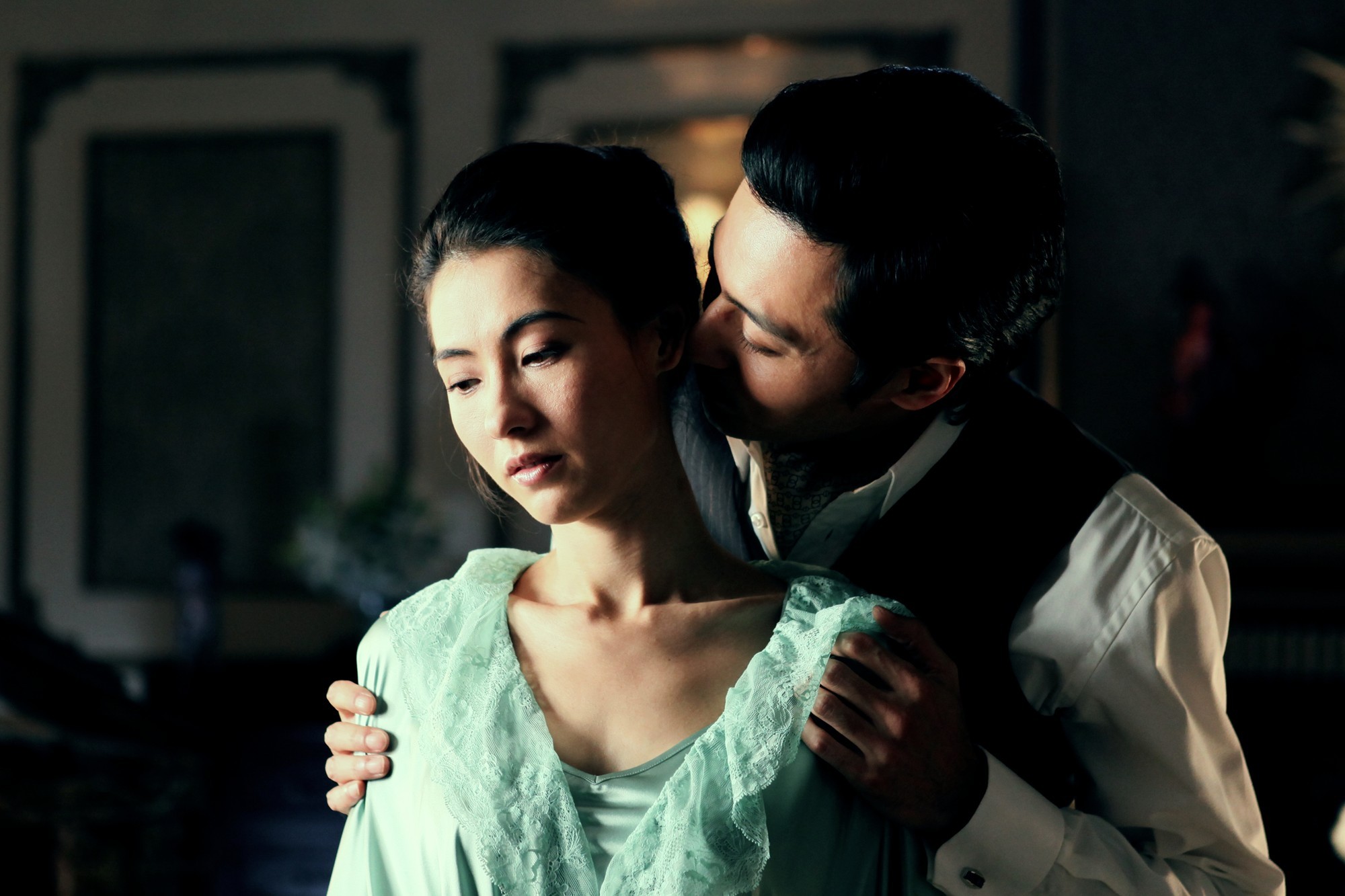 Cecilia Cheung and Jang Dong Gun in Well Go USA's Dangerous Liaisons (2012)