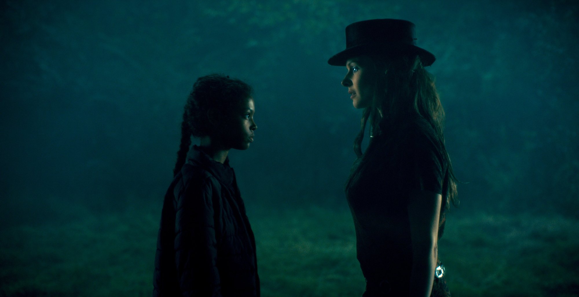 Kyliegh Curran stars as Abra Stone and Rebecca Ferguson stars as Rose the Hat in Warner Bros. Pictures' Doctor Sleep (2019)