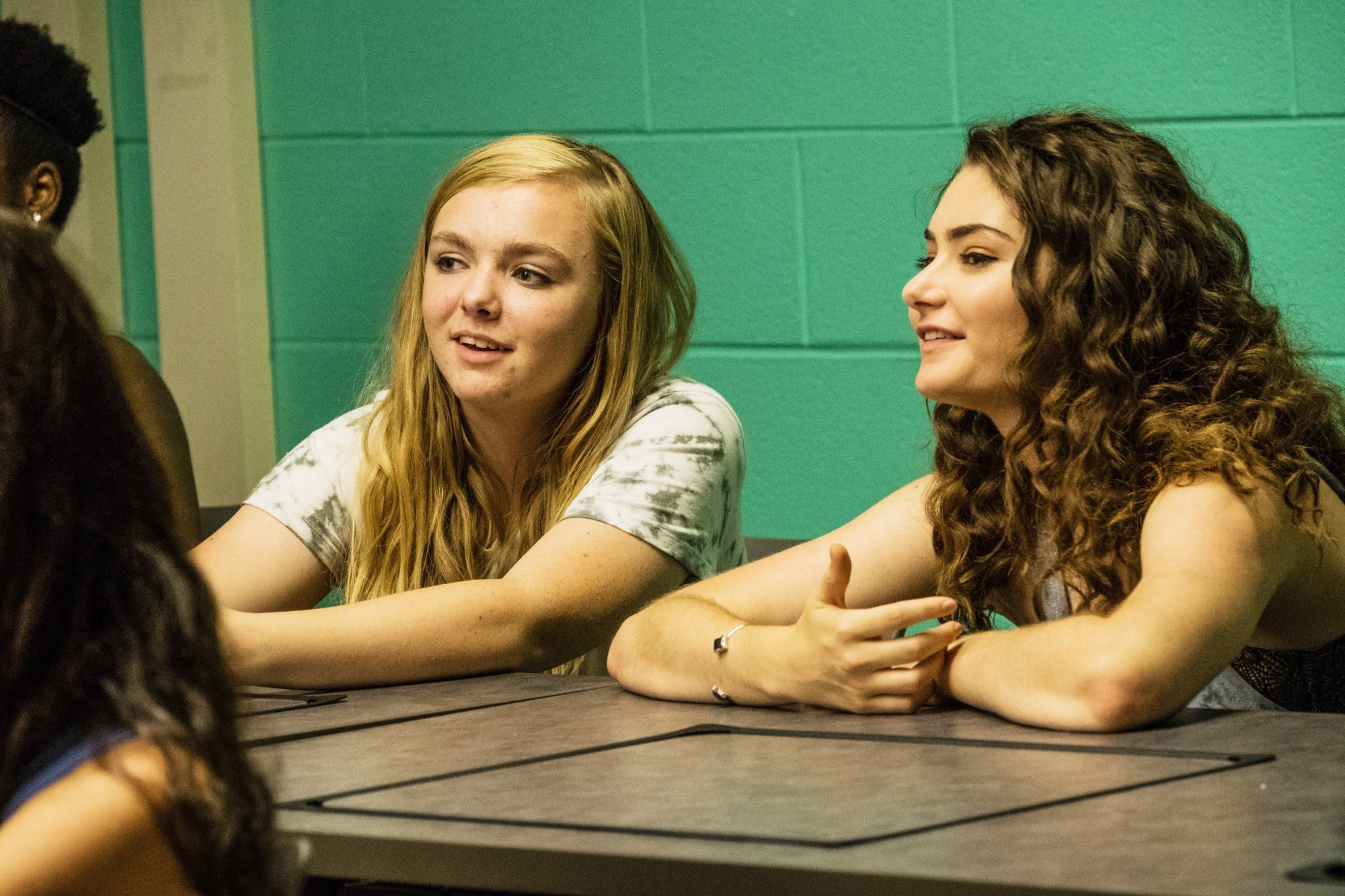 Elsie Fisher stars as Kayla and Emily Robinson stars as Olivia in A24's Eighth Grade (2018)
