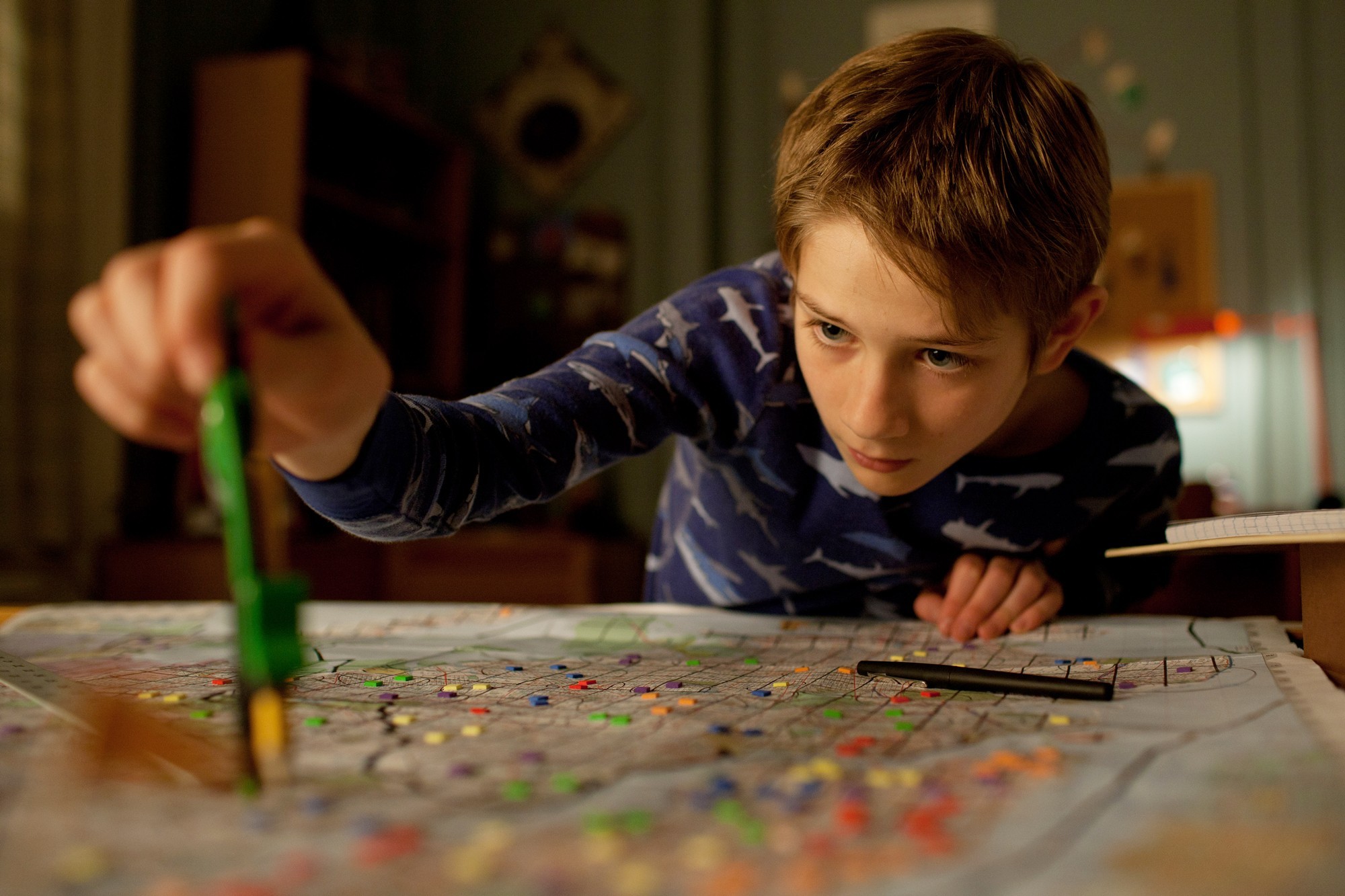 Thomas Horn stars as Oskar Schell in Warner Bros. Pictures' Extremely Loud and Incredibly Close (2012)