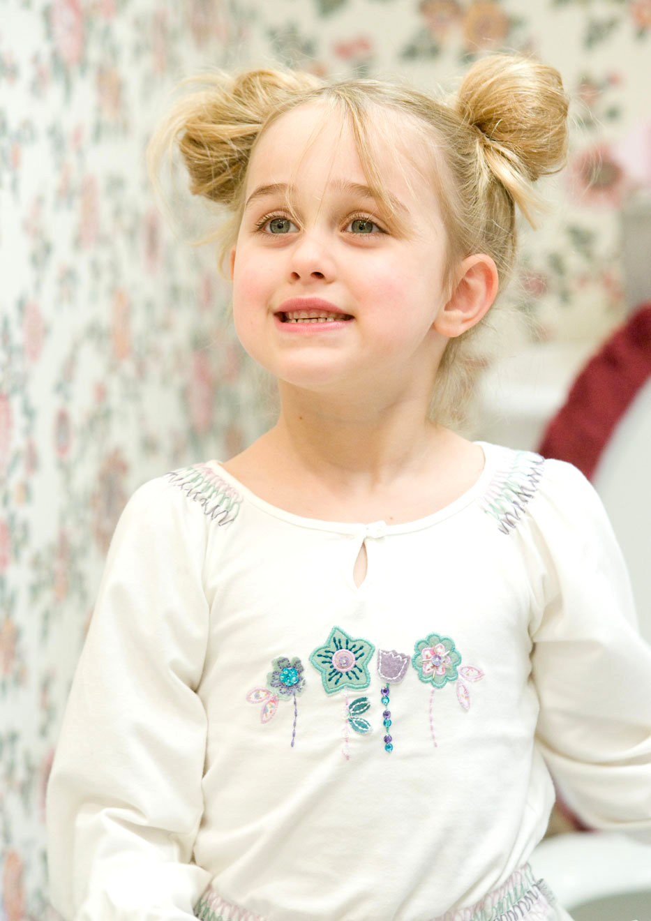True Bella Pinci stars as Young Kate in New Line Cinema's Four Christmases (2008)