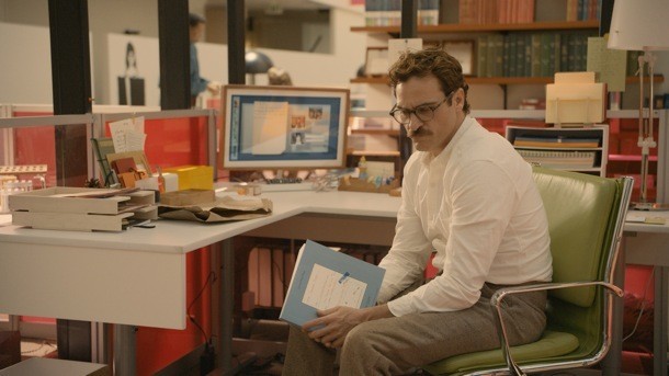 Joaquin Phoenix stars as Theodore in Warner Bros. Pictures' Her (2013)