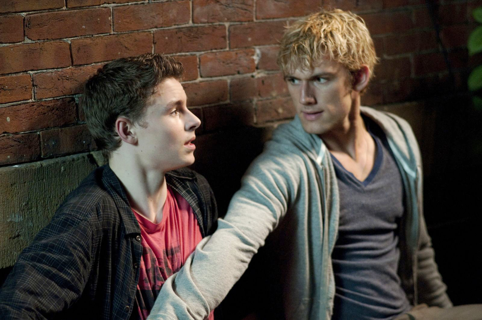Callan McAuliffe stars as Sam and Alex Pettyfer stars as Number Four in DreamWorks Pictures' I am Number Four (2011)