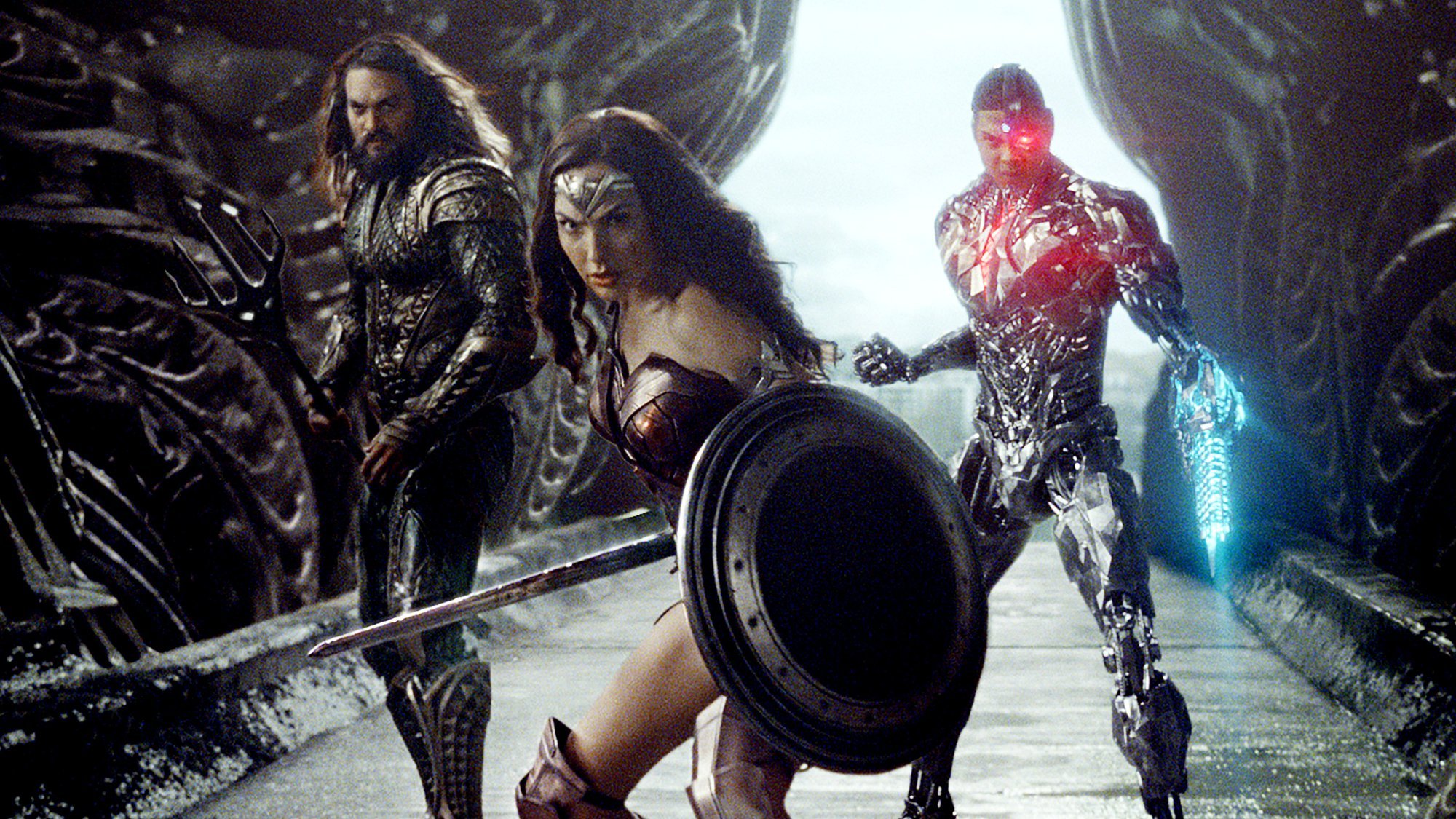 Jason Momoa, Gal Gadot and Ray Fisher in Warner Bros. Pictures' Justice League (2017)