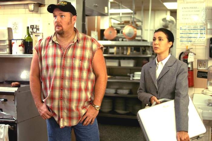 Larry the Cable Guy and Megyn Price in Larry the Cable Guy: Health Inspector (2006)