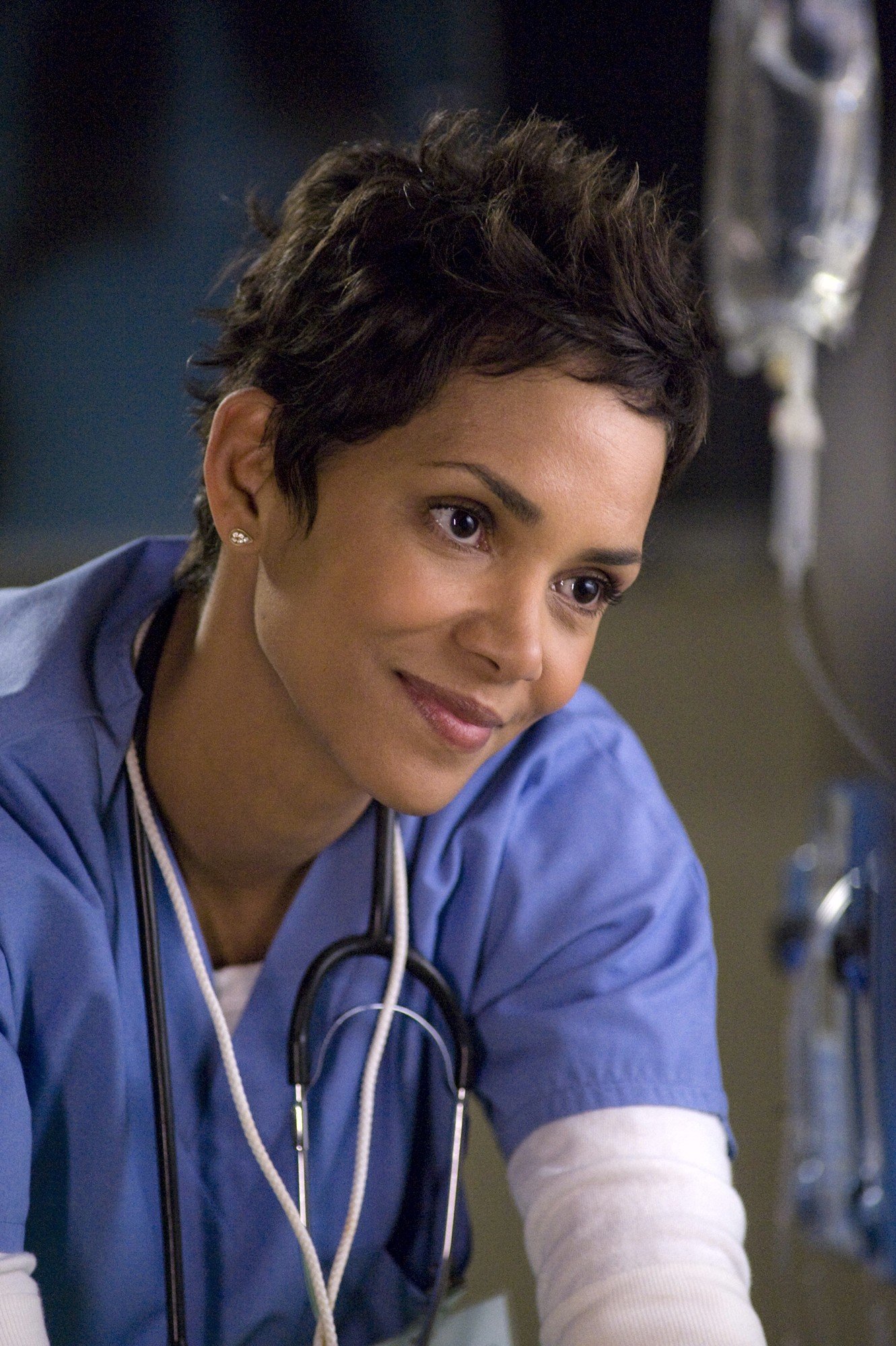 Halle Berry in Warner Bros. Pictures' New Year's Eve (2011)