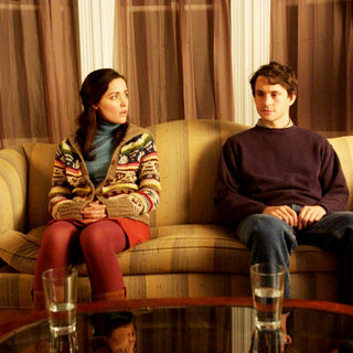 Rose Byrne stars as Beth and Hugh Dancy stars as Adam in Fox Searchlight Pictures' Adam (2009)