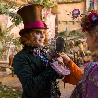 Alice Through the Looking Glass Picture 10