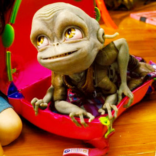 Aliens In The Attic Picture 36