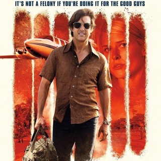Poster of Universal Pictures' American Made (2017)