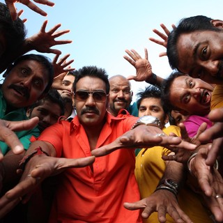 Ajay Devgan stars as Prithviraj Raghuvanshi in FIP's Bol Bachchan (2012)