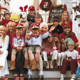 Steve Martin, Tom Welling, Hilary Duff, Bonnie Hunt and Piper Perabo in The 20th Century Fox' Cheaper by the Dozen (2003)