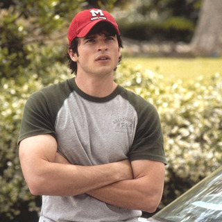 Tom Welling as Charlie Baker in The 20th Century Fox' Cheaper by the Dozen (2003)